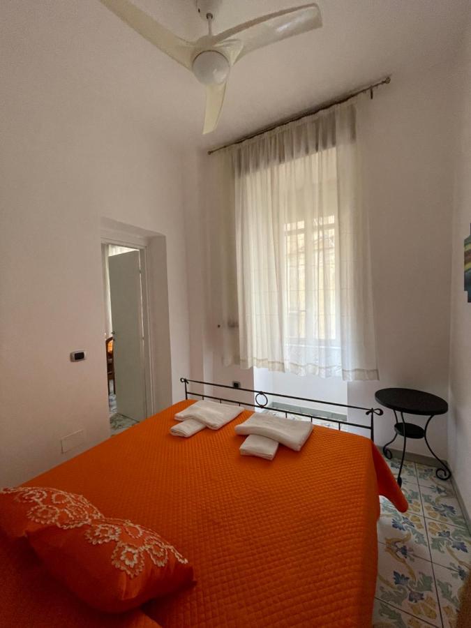 Queen Carolina'S Homes - Apartments In Old Town Nápoly Kültér fotó